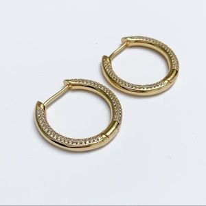 GOLD HOOP EARRINGS WITH CRYSTAL UNISEX MINIMALIST​​​​​​​​​​​​​​​​​​​​​​​​​